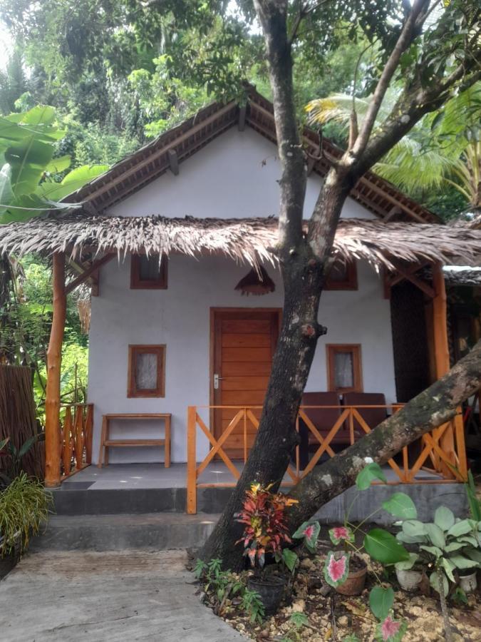 Anik Homestay & Dormy Batukaras Exterior photo